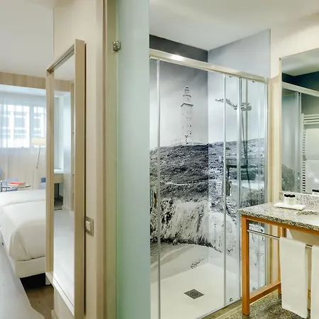 Hotel Hesperia Centro 4*