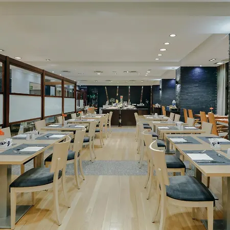 Hesperia Centro 4* A Coruña