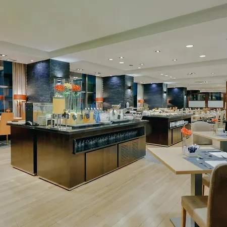 Hesperia Centro 4* A Coruña