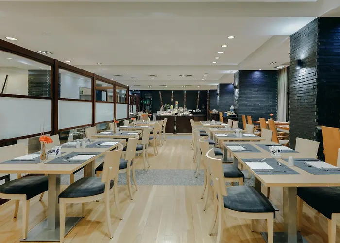 Hesperia Centro 4* A Coruña